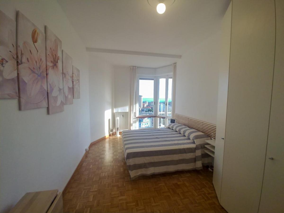 Apartmán Super Vista Al Grattacielo Di Lavagna Exteriér fotografie