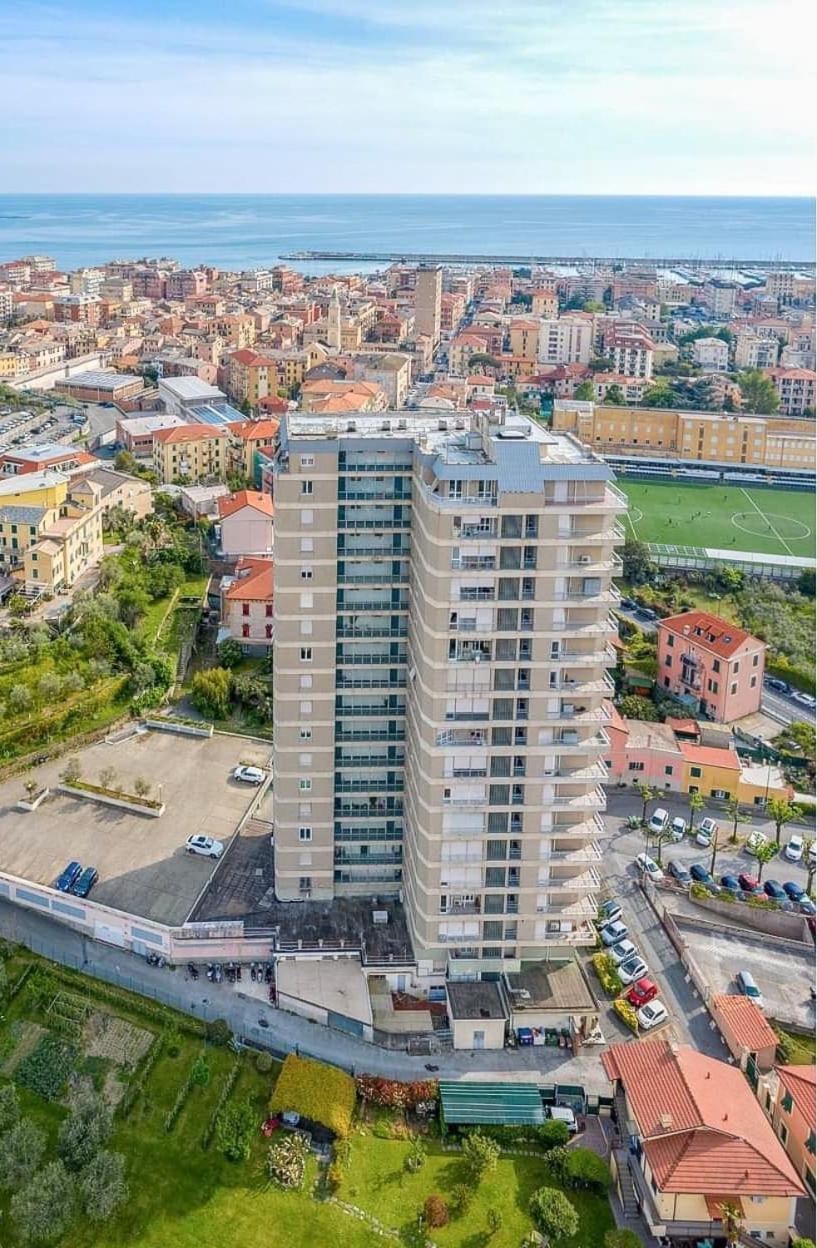 Apartmán Super Vista Al Grattacielo Di Lavagna Exteriér fotografie