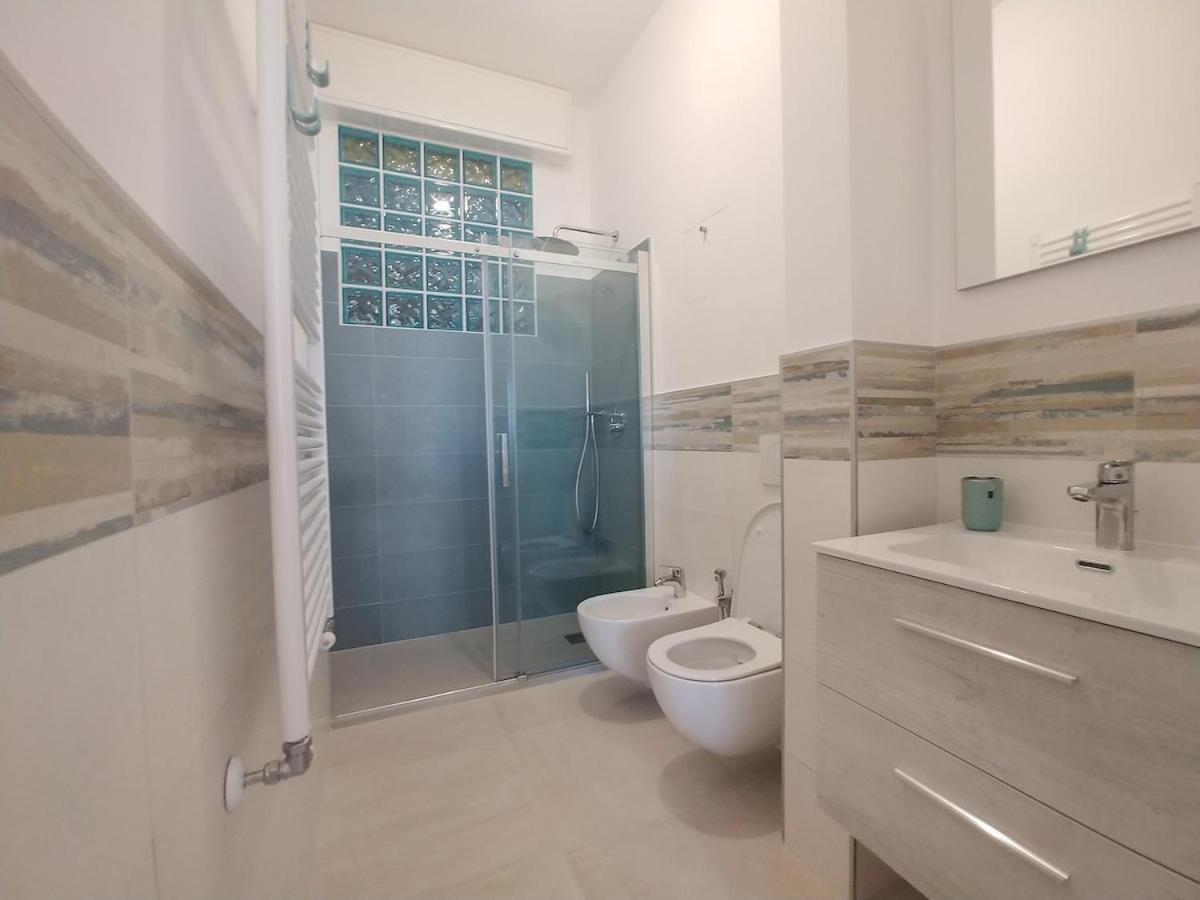 Apartmán Super Vista Al Grattacielo Di Lavagna Exteriér fotografie